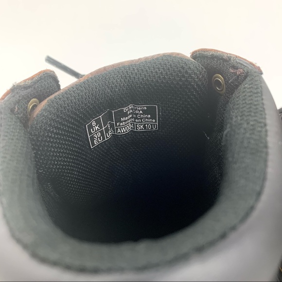 Dr. Martens - Sz 8 women, brown boots - Picture 4 of 7